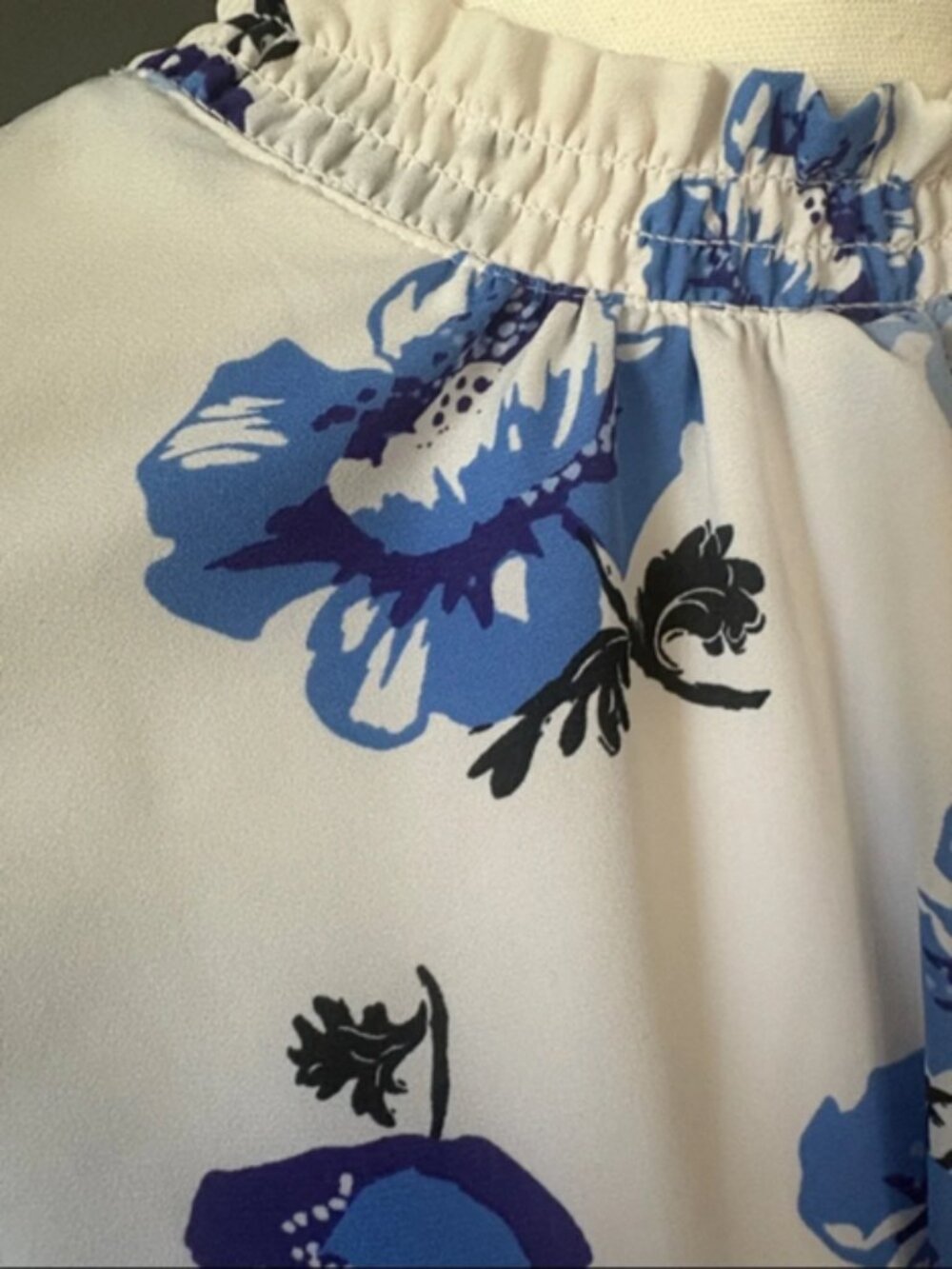 LOFT Blue Ruffled Sleeveless Blouse with Bib Collar - Picture 7 of 8
